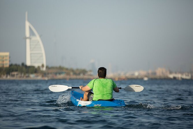1-Hour Kayaking Experience in Dubai - Choosing between a single and double kayak
