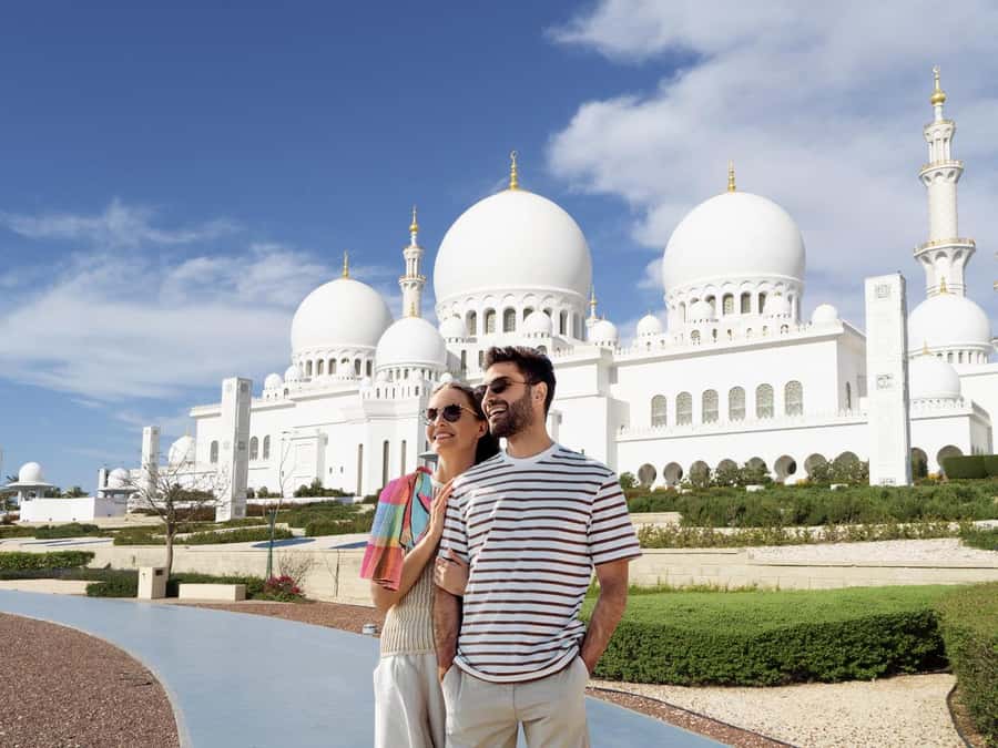 2-Day City Tour: Dubai & Abu Dhabi + Yacht Experience - Day one: Abu Dhabi’s grand mosque and ceremonial sights