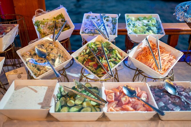 2-Hour Dubai Marina Dhow Dinner Cruise - The buffet dinner and included drinks