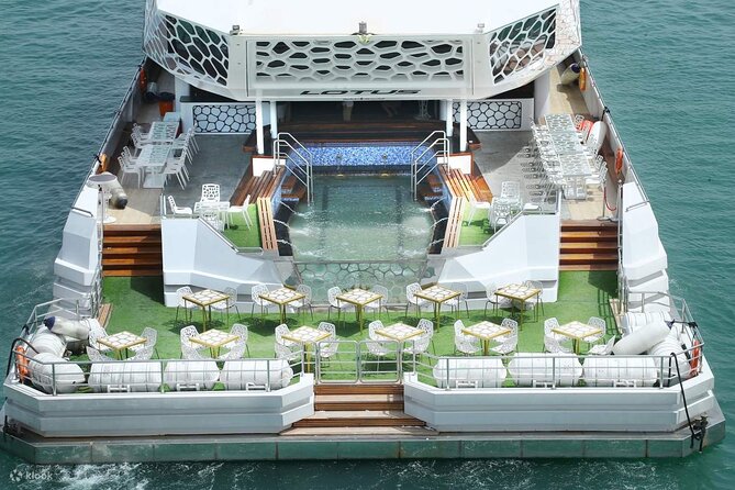 3-Hour Lotus Mega Yacht Dinner Cruise Dubai with Transfers - Sunset turns into Dubai after dark