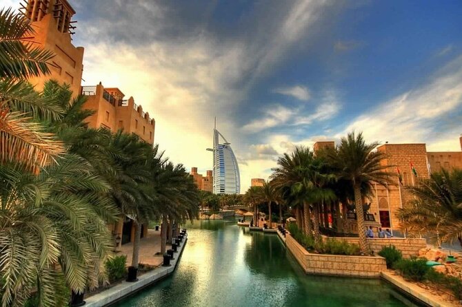 4-Day Private Dubai and Abu Dhabi Tour - Day 3: a full desert evening with dinner and shows