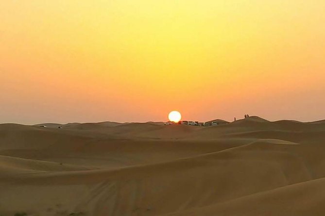 7-hour Small Group 4x4 Desert Safari Tour with Buffet Dinner in Dubai - Leaving Dubai for the Lahbab desert