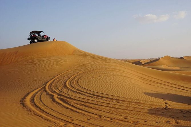 7-hour Small Group 4x4 Desert Safari Tour with Buffet Dinner in Dubai - Big Red and the 4x4 dune bash