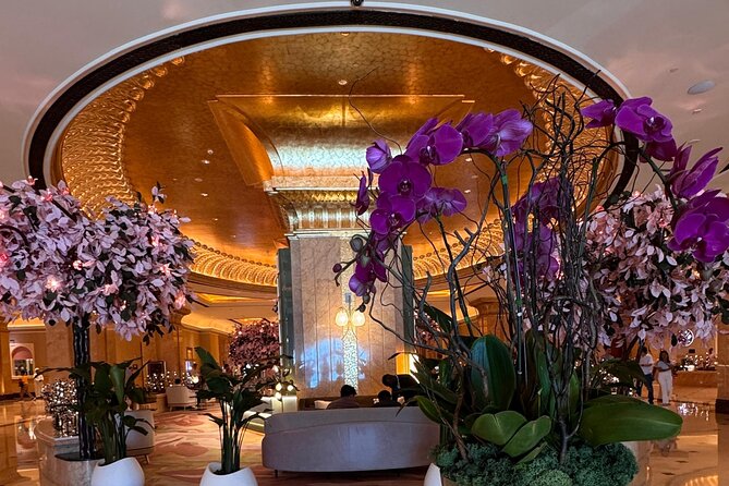 Abu Dhabi Airport Stopover, Transit or Layover Tour - Marina Mall gives you one hour to shop or pause