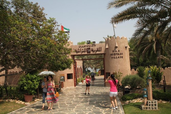 Abu Dhabi All Day Tour from Dubai - Emirates Palace photo stop