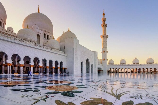 Abu Dhabi City Tour - Pickup in Dubai and the Sheikh Zayed Road drive