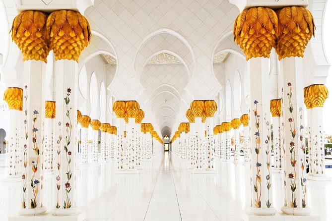 Abu Dhabi city tour & desert safari from Dubai - The long ride to Lahbab