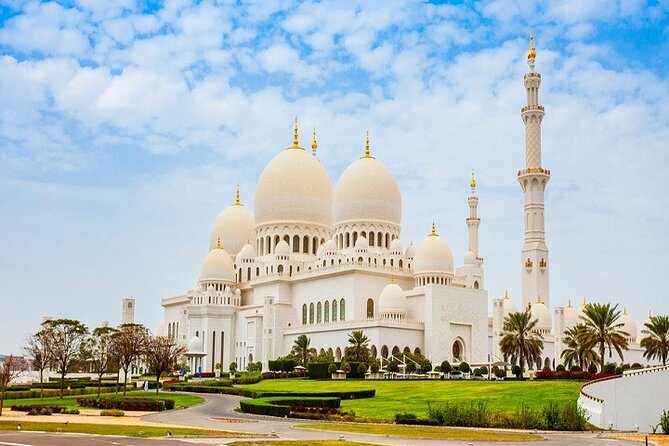 Abu Dhabi City Tour From Dubai With Hotel Pickup - Heritage Village and Abu Dhabi’s older story