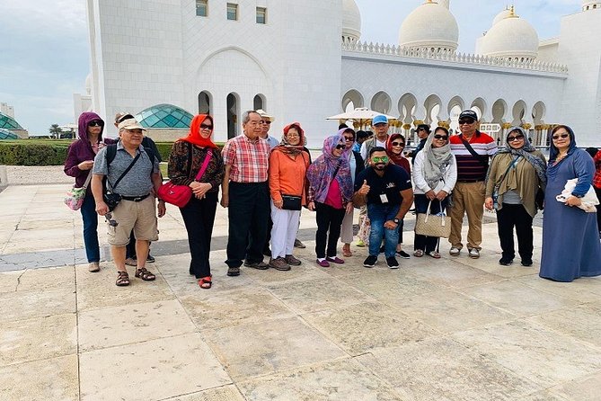Abu Dhabi City Tour, Grand Mosque, Emirates Palace & The Louvre - Heritage Village and the Corniche