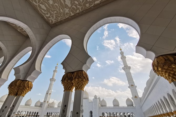 Abu Dhabi City Tour Including Ferrari World Tickets from Dubai - The morning drive from Dubai