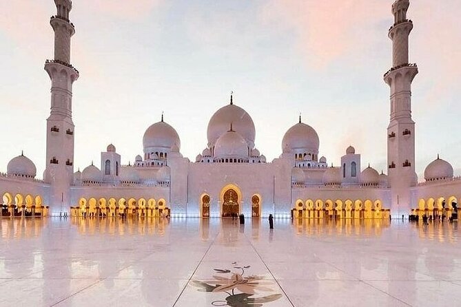 Abu Dhabi City Tour :Qasr Al Watan, Emirates Palace, Mosque - Five useful things to know before booking