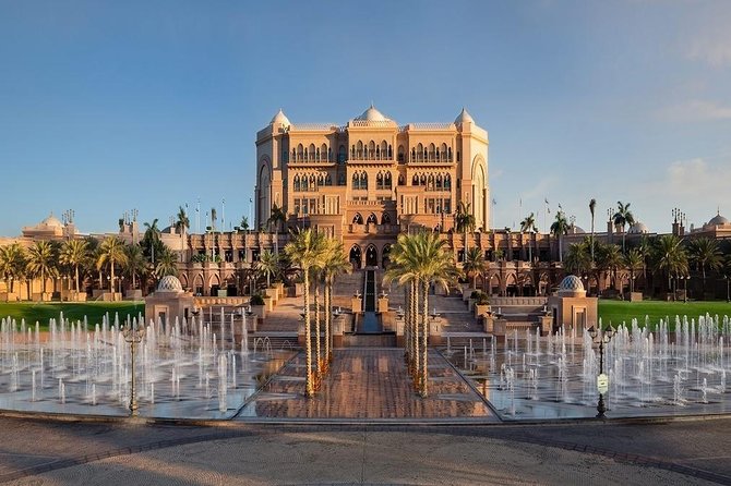 Abu Dhabi City Tour with Buffet Lunch - The Corniche and the traditional village stop