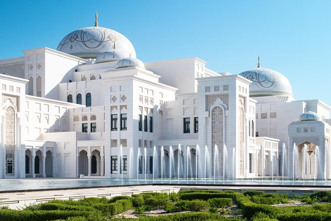 Abu Dhabi City Tour with Ferrari world Combo - Sheikh Zayed Grand Mosque deserves your full attention