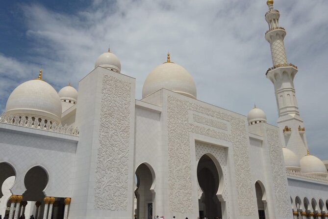Abu Dhabi City Tour with Gold Coffee: A Taste of Luxury & Culture - The guides and drivers matter more than usual