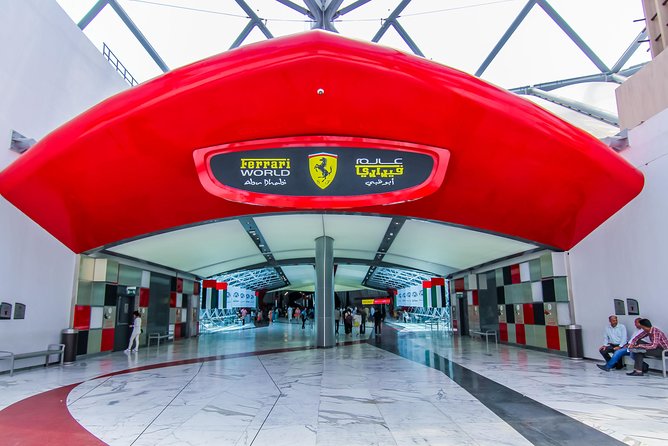 Abu Dhabi Full-Day City Sightseeing Tour from Dubai - Emirates Palace: a quick look outside