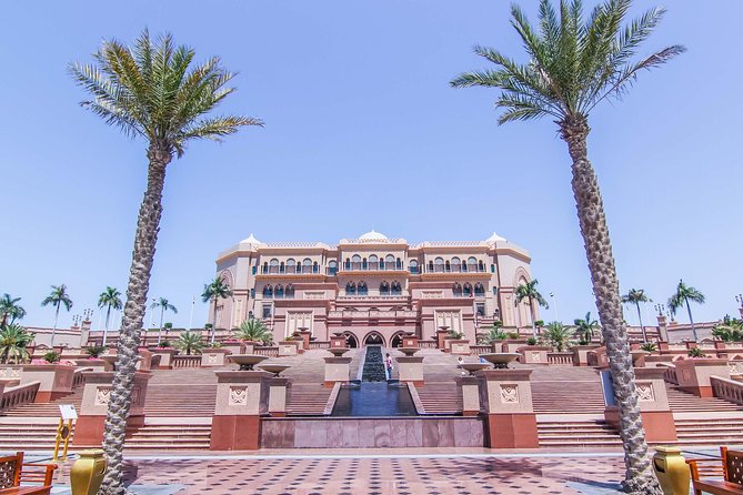 Abu Dhabi Full-Day City Sightseeing Tour from Dubai - Etihad Square and Central Souq