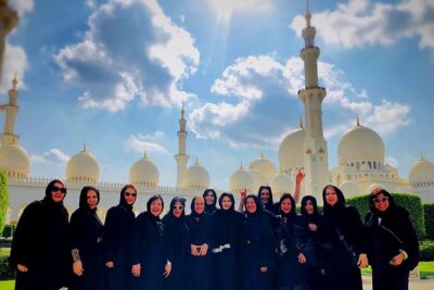 Abu Dhabi Full-Day Sightseeing Tour from Dubai with Mosque Visit