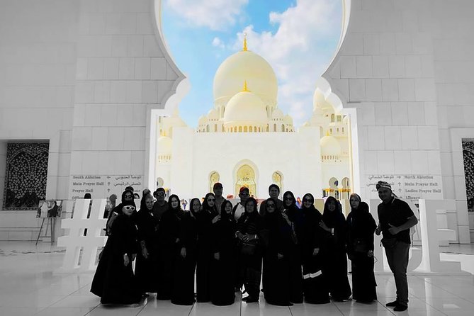 Abu Dhabi Full-Day Sightseeing Tour from Dubai with Mosque Visit - Abu Dhabi Dates Market