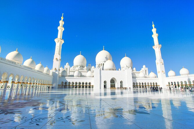 Abu Dhabi Full Day Sightseeing Tour From Dubai - The ride from Dubai along Sheikh Zayed Road