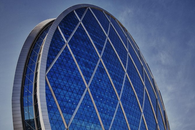 Abu Dhabi Full-Day Tour from Dubai With Spanish-Speaking Guide - Meeting point, schedule, and group size