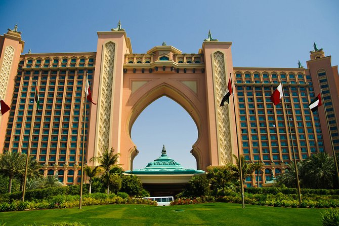 Abu Dhabi Grand Mosque, Etihad Towers & Royal Palace Visit from Dubai - Marina Mall lunch stop