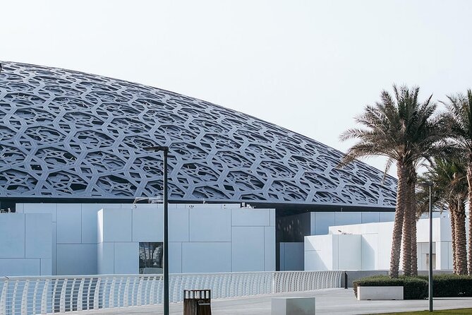 Abu Dhabi Private City Tour From Dubai - Emirates Palace and Heritage Village show two sides of Abu Dhabi