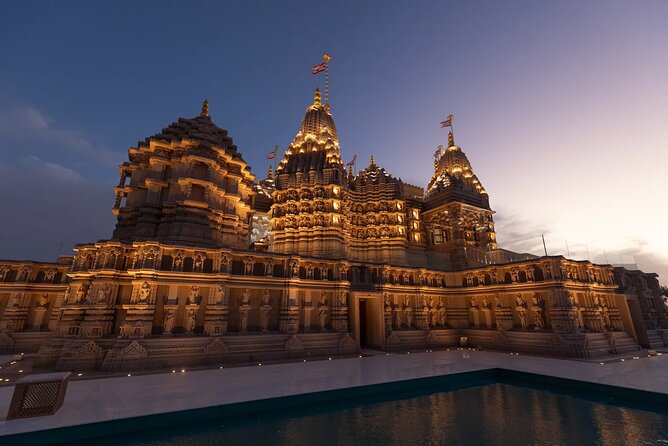 Abu Dhabi Sheikh Zayed Mosque Ferrari World Tour and Transfers - Emirates Palace and the Corniche: fast views of the capital