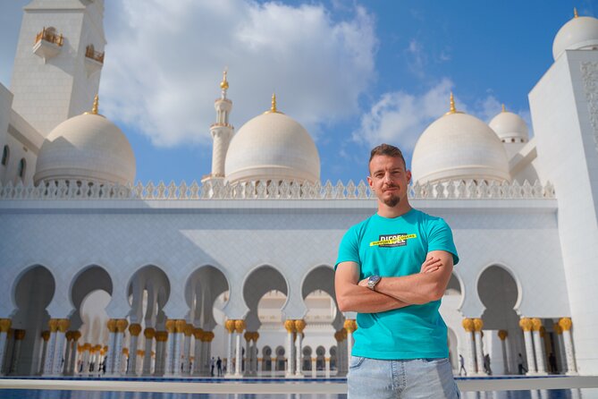 Abu Dhabi Sheikh Zayed Mosque Half-Day Guided Tour from Dubai - Dress code: prepare before you leave Dubai