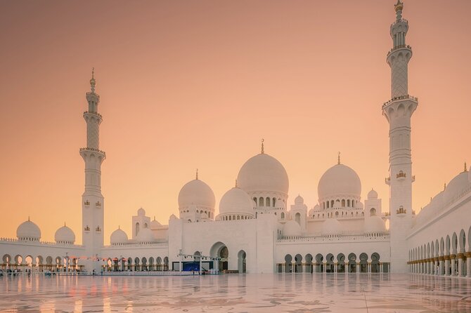Abu Dhabi Sightseeing City Tour including Grand Mosque - Abu Dhabi Dates Market: a quick taste of local shopping
