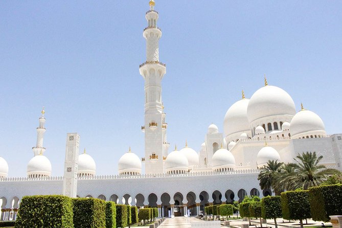 Abu Dhabi Sightseeing Tour from Dubai - Marina Mall is the practical lunch stop