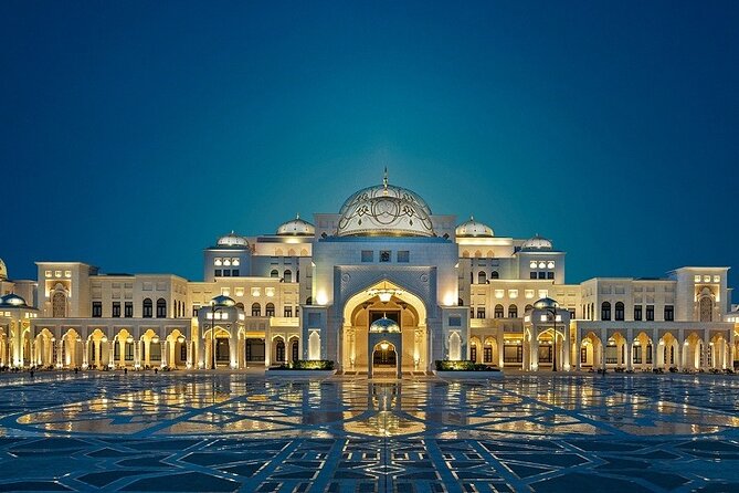 Abu Dhabi Sightseeing Tour in Private Vehicle - Emirates Palace: a 45-minute look at Abu Dhabi luxury