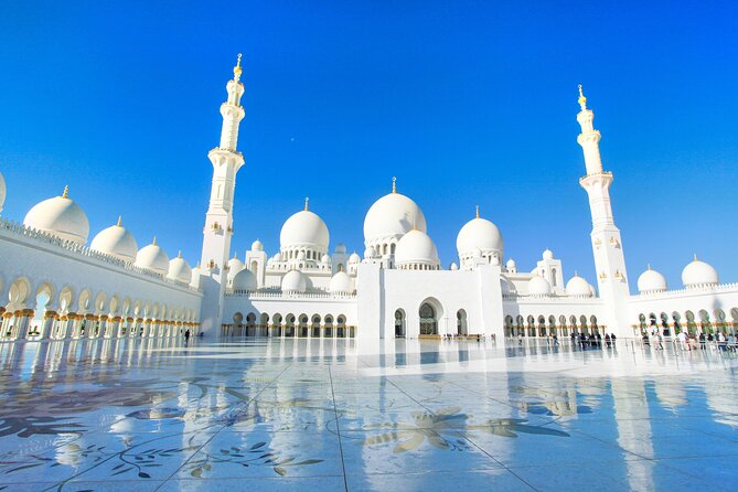 Abu Dhabi Sightseeing Tour in Private Vehicle - Corniche and the missing pieces of the advertised route