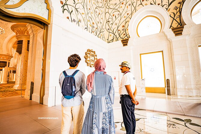 Abu Dhabi Sightseeing Tour: Sheikh Zayed Mosque, Heritage Village & Dates Market - The Dates Market: a practical taste of local shopping
