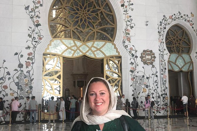 Abu Dhabi Sightseeing with Sheikh Zayed Grand Mosque & Louvre Abu Dhabi Private - Marina Mall gives you a practical lunch break