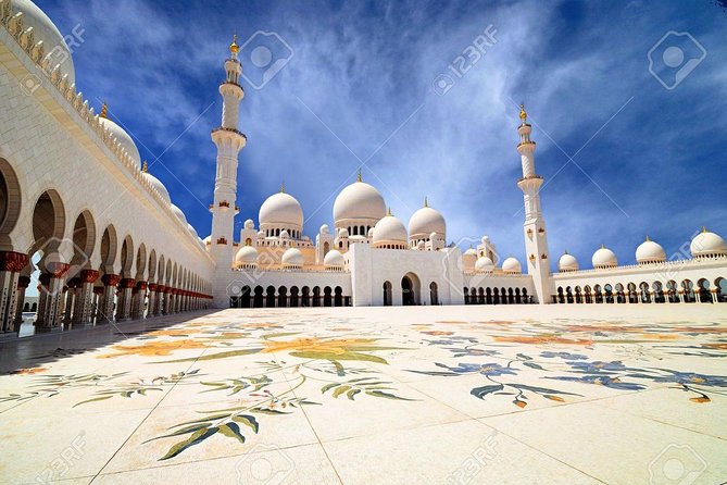 Abu Dhabi Tour from Dubai - Abu Dhabi’s center, Corniche, and Emirates Palace