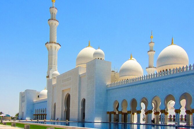 Abu Dhabi Tour from Dubai: Sheikh Zayed Mosque & Ferrari World ! - The Corniche: Abu Dhabi from the waterfront