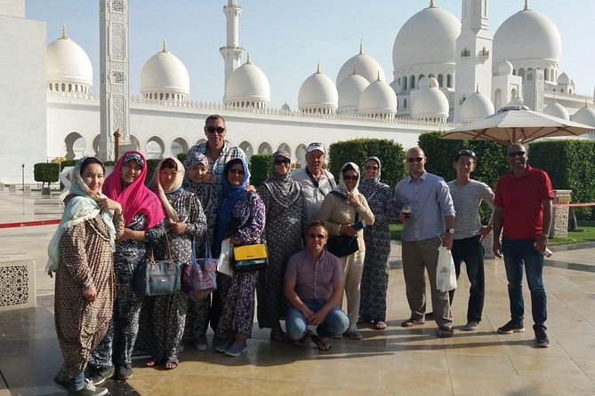 Abu Dhabi tour from Dubai small group with guide, Grand Mosque - Sheikh Zayed Grand Mosque: allow time for the main event
