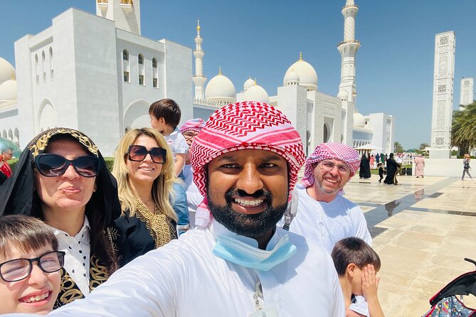 Abu Dhabi Tour Grand Mosque Emirates Palace Heritage Village - Marina Mall gives you a sensible lunch pause