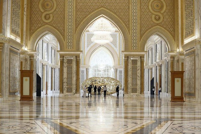 Abu Dhabi Tour: Grand Mosque, Heritage Village, Emirates Palace & Qasr Al Watan - Emirates Palace and the limits of included access