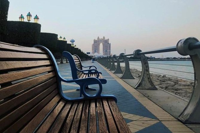 Abu Dhabi Tour with Sheikh Zayed Grand Mosque & BAPS Hindu Mandir - Dates Market: a fast stop with local flavor