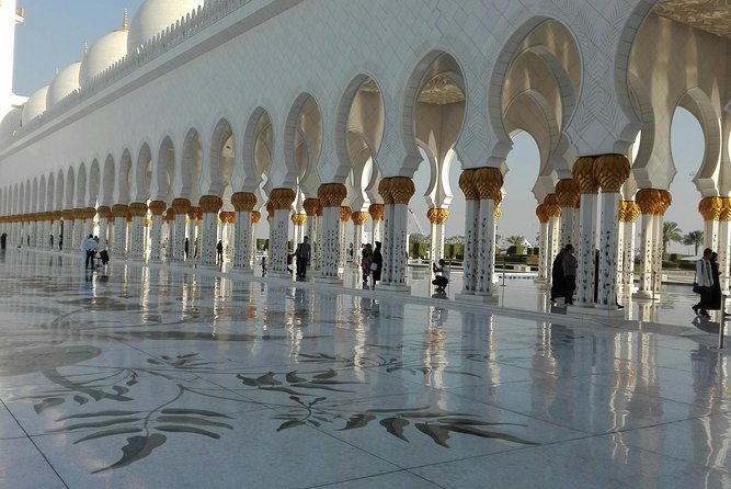 Abu Dhabi Tour with Sheikh Zayed Grand Mosque from Dubai - Why the Grand Mosque deserves the full 90 minutes