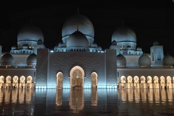 Abu Dhabi Tour with Sheikh Zayed Grand Mosque from Dubai - Marina Mall gives you one practical hour