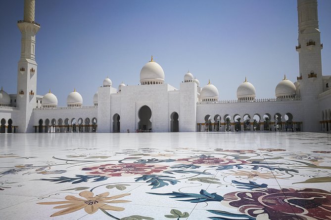 Abudhabi Private Layover Tour -6 hours - Abu Dhabi’s older roots at the dates market and Al Hosn