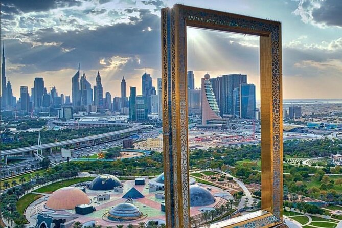 Admission to the Dubai Frame to see the Two Faces of Dubai - Key points to know before you go