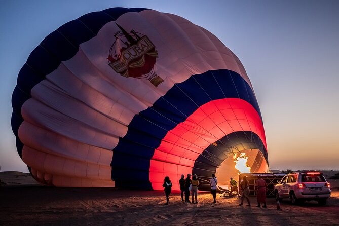 Adventure Hot Air Balloon with Buffet Breakfast & Falcon Show - A 4:00 am start in Dubai