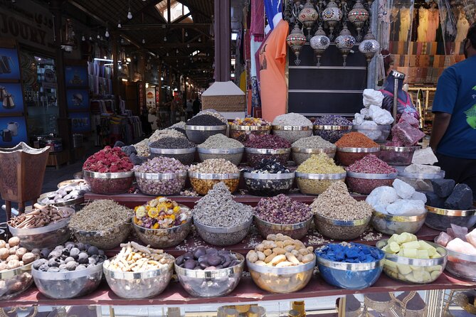 Authentic Dubai Tour: Al Fahidi, Souks, Abra & Landmarks drive - Palm Jumeirah shows Dubai’s grandest ambition