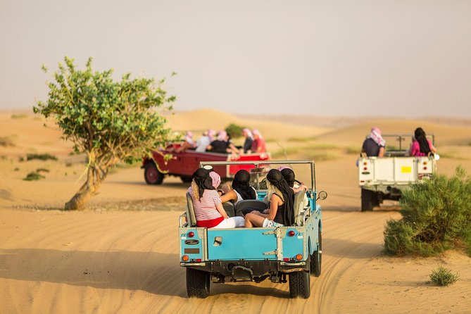 Authentic Safari in Vintage Land Rover with Traditional Dinner - Pickup From Dubai and the Ride Into the Desert