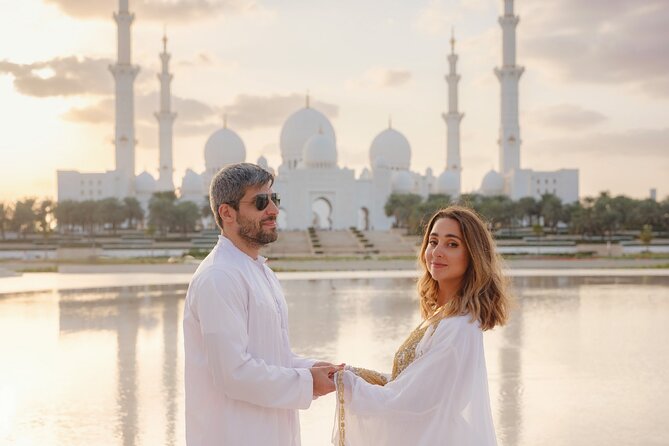 BAPS Hindu Temple And Sheikh Zayed Mosque Tour - Heritage Village and Abu Dhabi’s pre-oil story