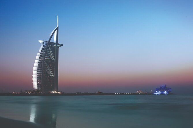 Big Bus Dubai Open Top Night Tour - Dubai Marina and glittering yachts