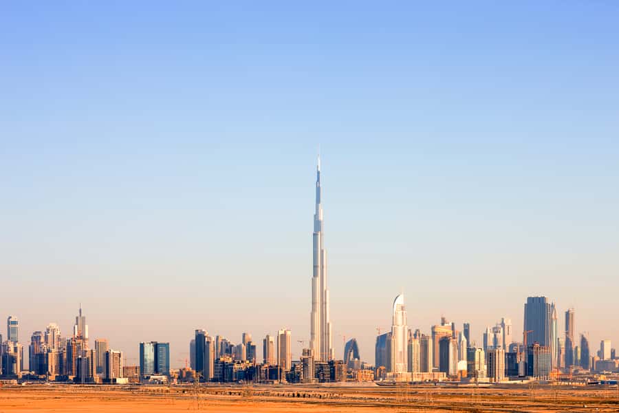 Burj Khalifa VIP Lunch – Michelin Dining & Porsche Transfer - Separate entry and a quieter tower experience